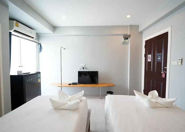 Roomquest Don Mueang Airport