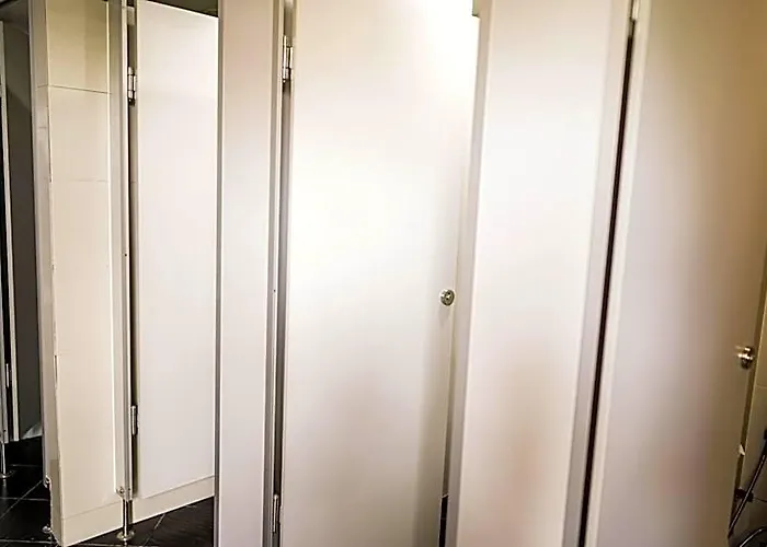 Отель Roomquest Don Mueang Airport 3*