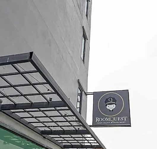 Roomquest Don Mueang Airport 3*