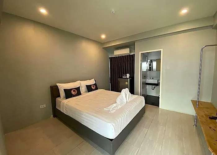 Roomquest Don Mueang Airport